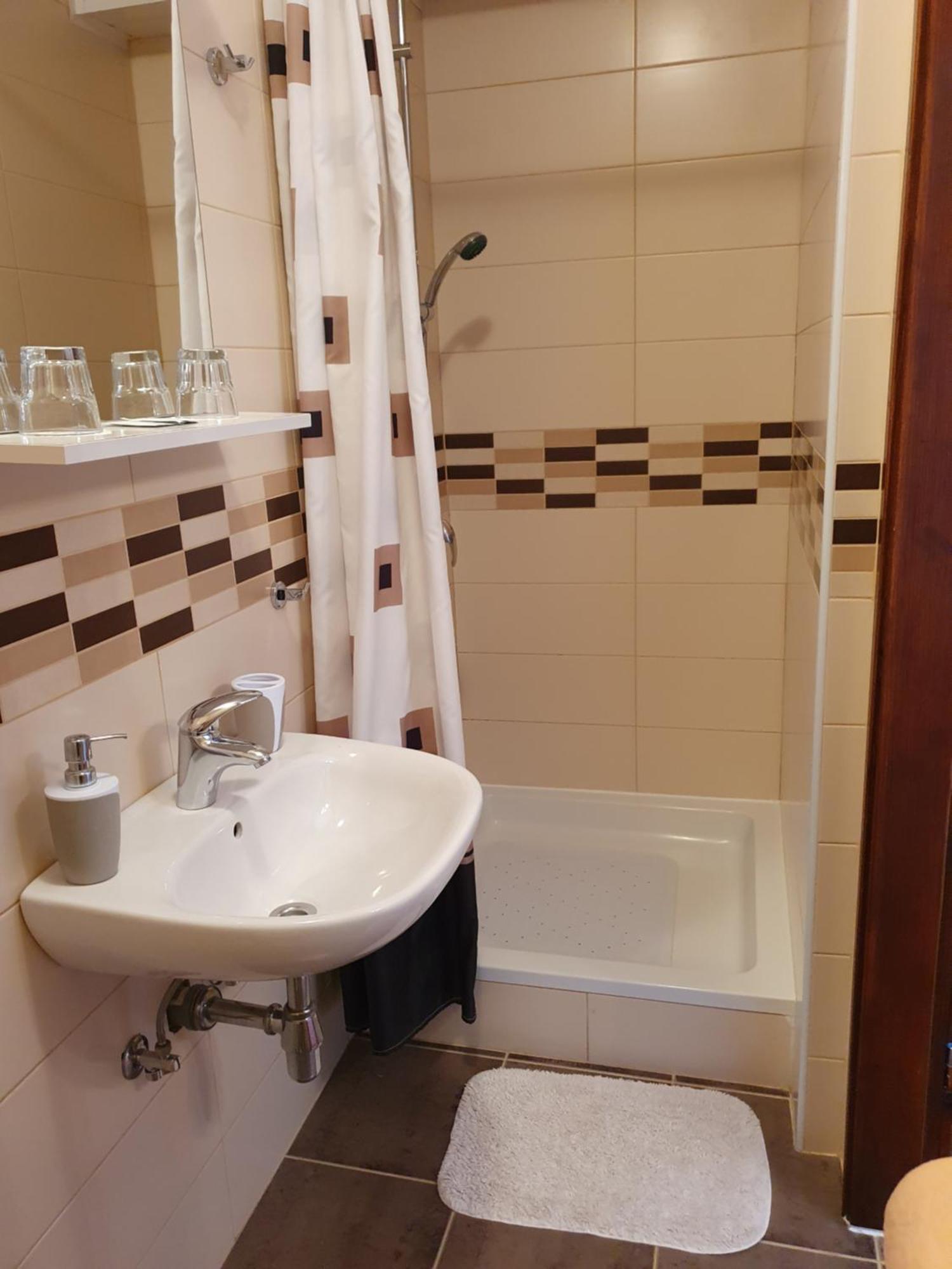 Guesthouse Vila Slunj Eksteriør billede