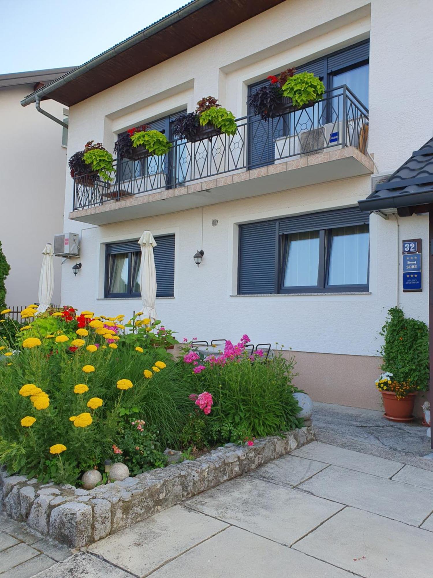 Guesthouse Vila Slunj Eksteriør billede