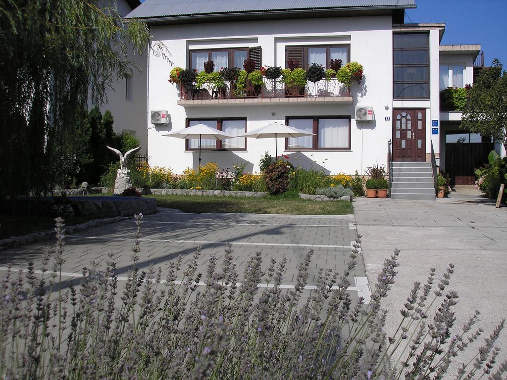 Guesthouse Vila Slunj Eksteriør billede